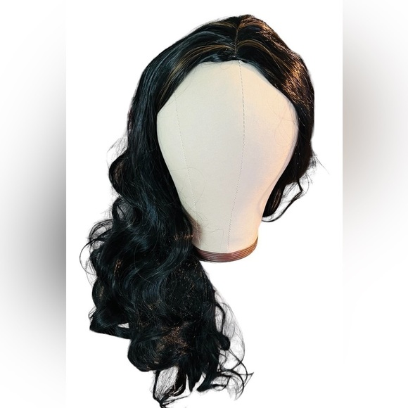 26 Inch Curly Two Toned Wig Synthetic NIP - Picture 3 of 6